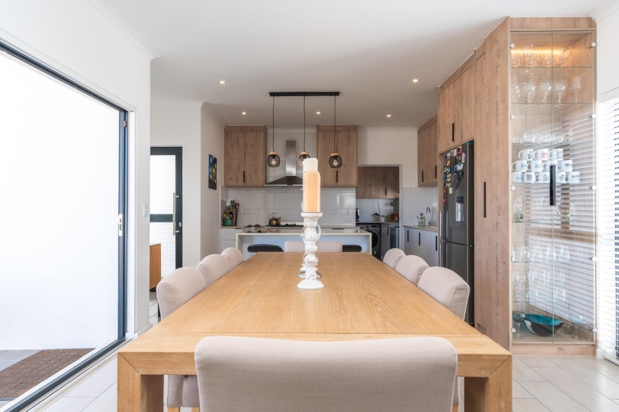 4 Bedroom Property for Sale in Sandown Western Cape